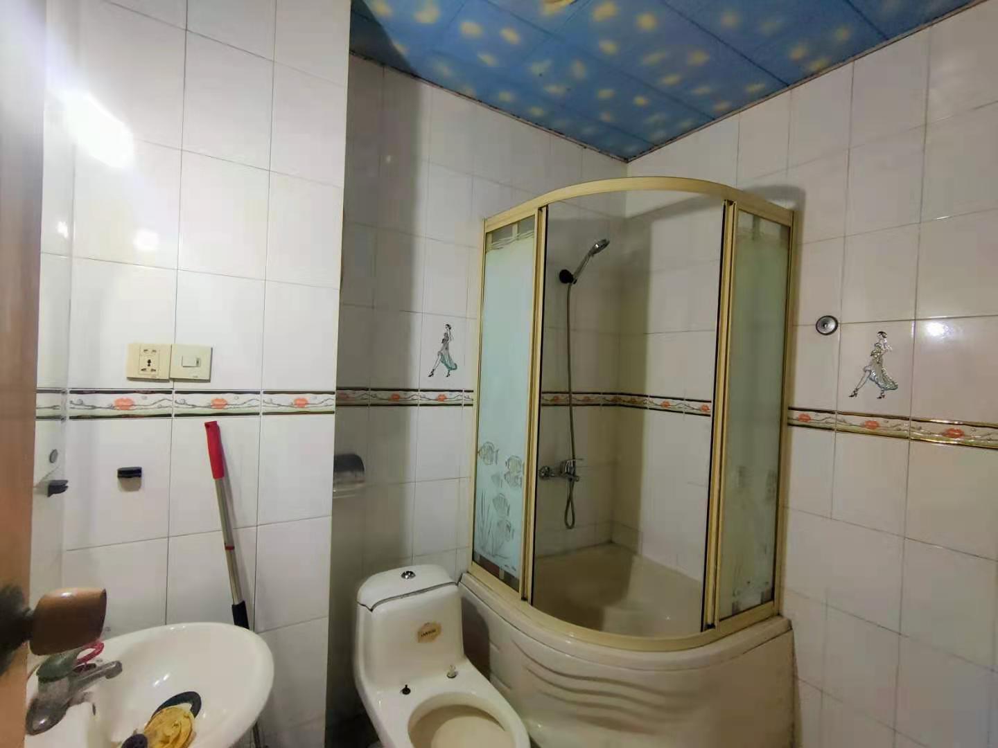 珉阁大厦 3室2厅2卫 1300.0元/月 珉阁大厦 3室2厅2卫 1300.0元/月室内图