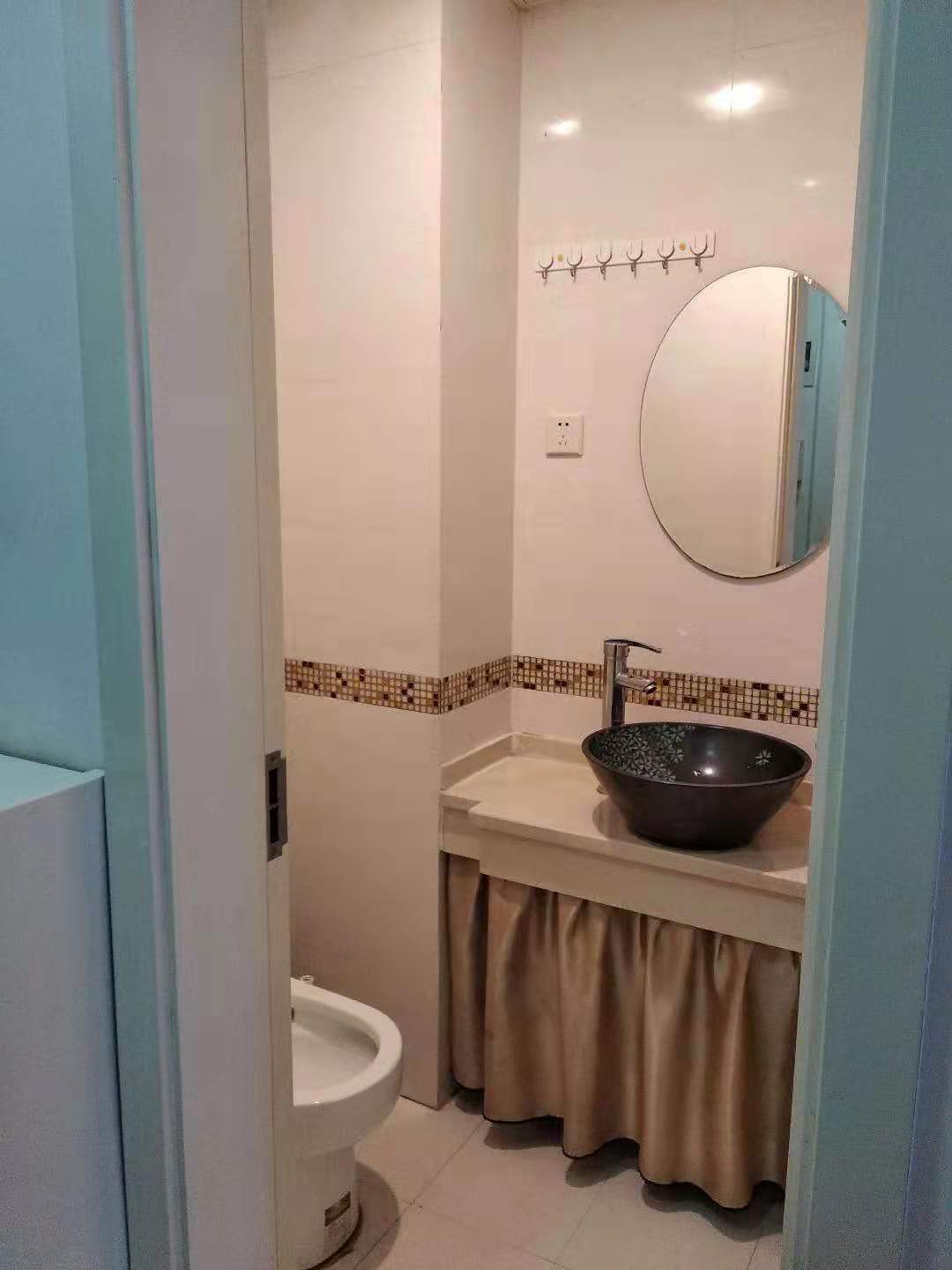 家立方  2室2厅1卫   2600.00元/月室内图