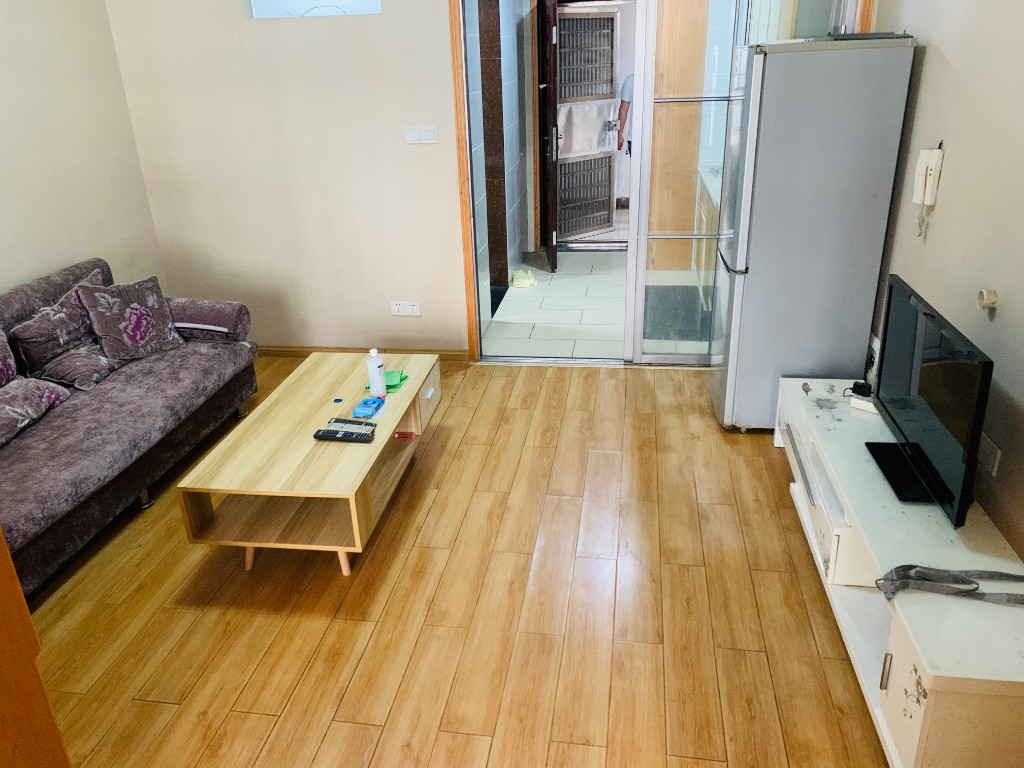 金广茗厦  1室1厅1卫    35.0万 金广茗厦  1室1厅1卫    35.0万客厅