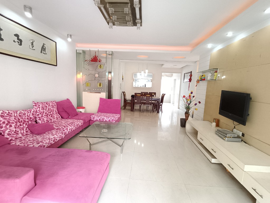 都市村庄 4室2厅2卫 2000.0元/月 都市村庄 4室2厅2卫 2000.0元/月室内图