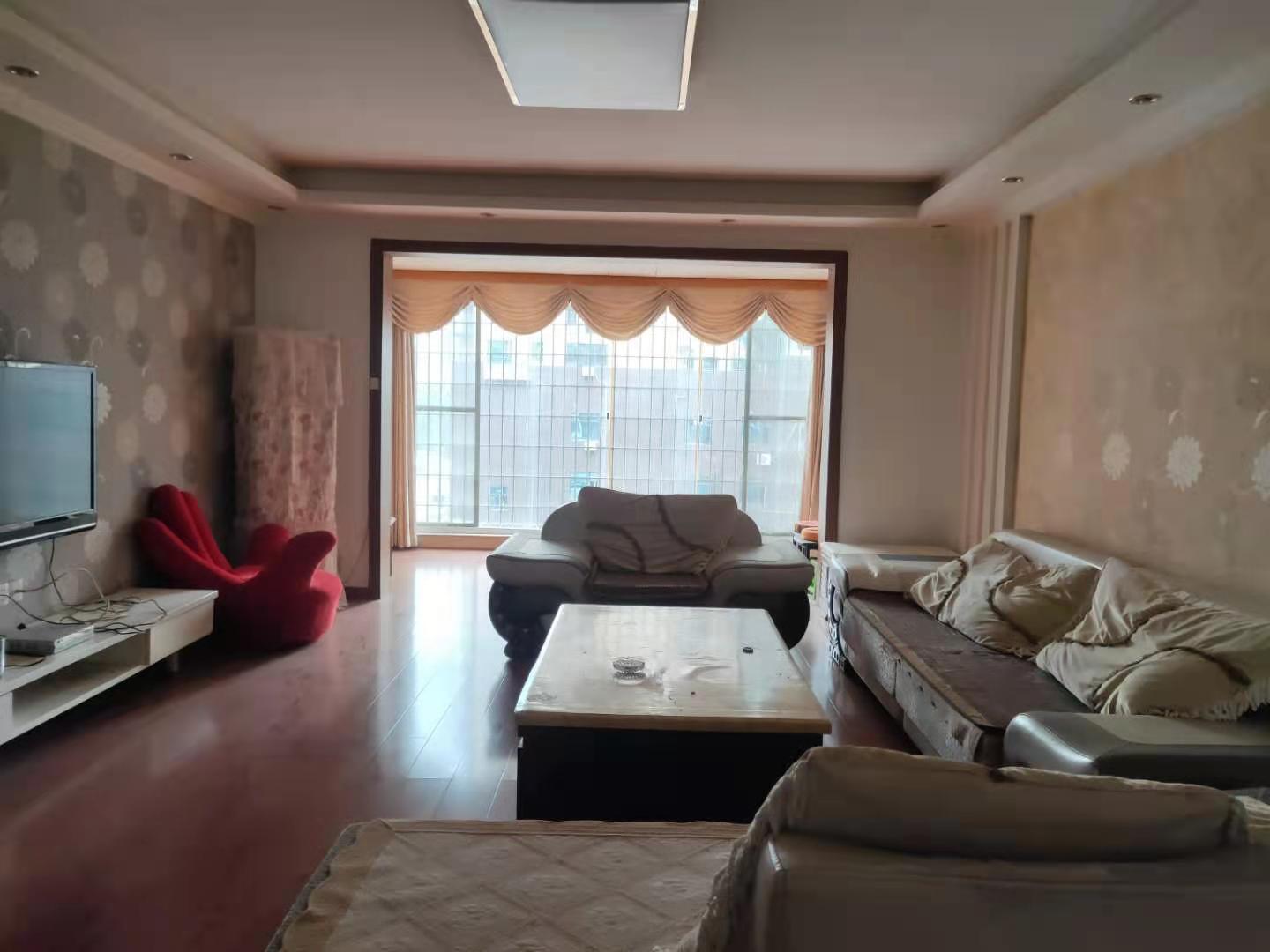 东方豪苑 4室2厅2卫 2500.0元/月 东方豪苑 4室2厅2卫 2500.0元/月室内图