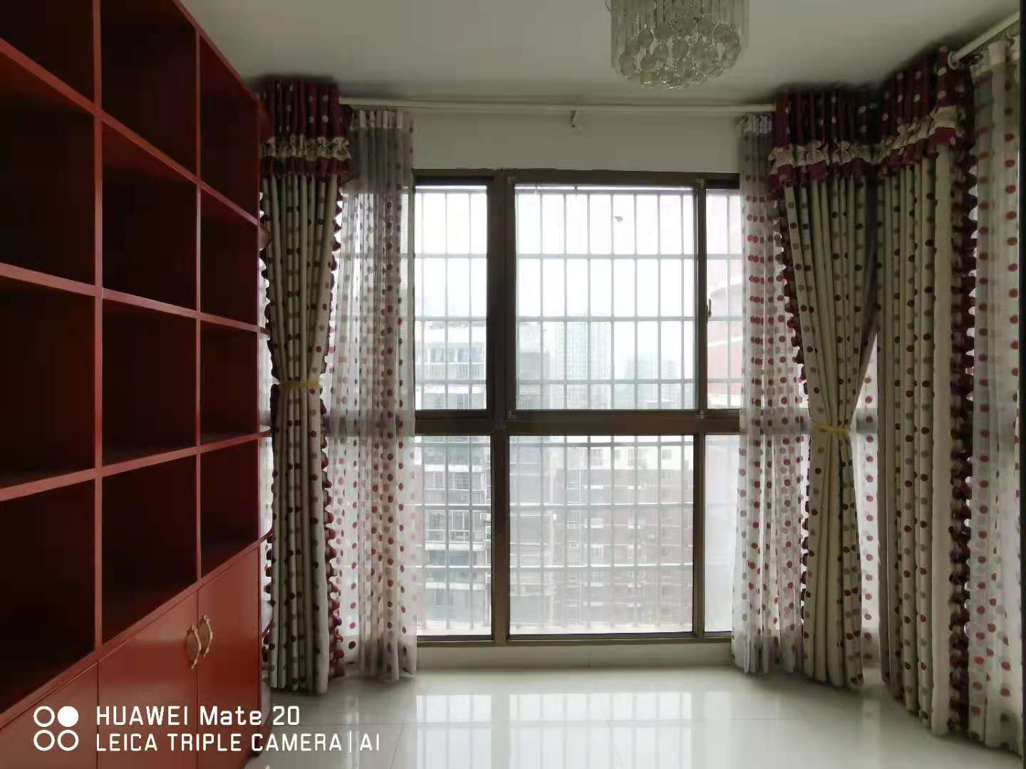 东方豪苑 4室2厅2卫 2200.0元/月 东方豪苑 4室2厅2卫 2200.0元/月室内图