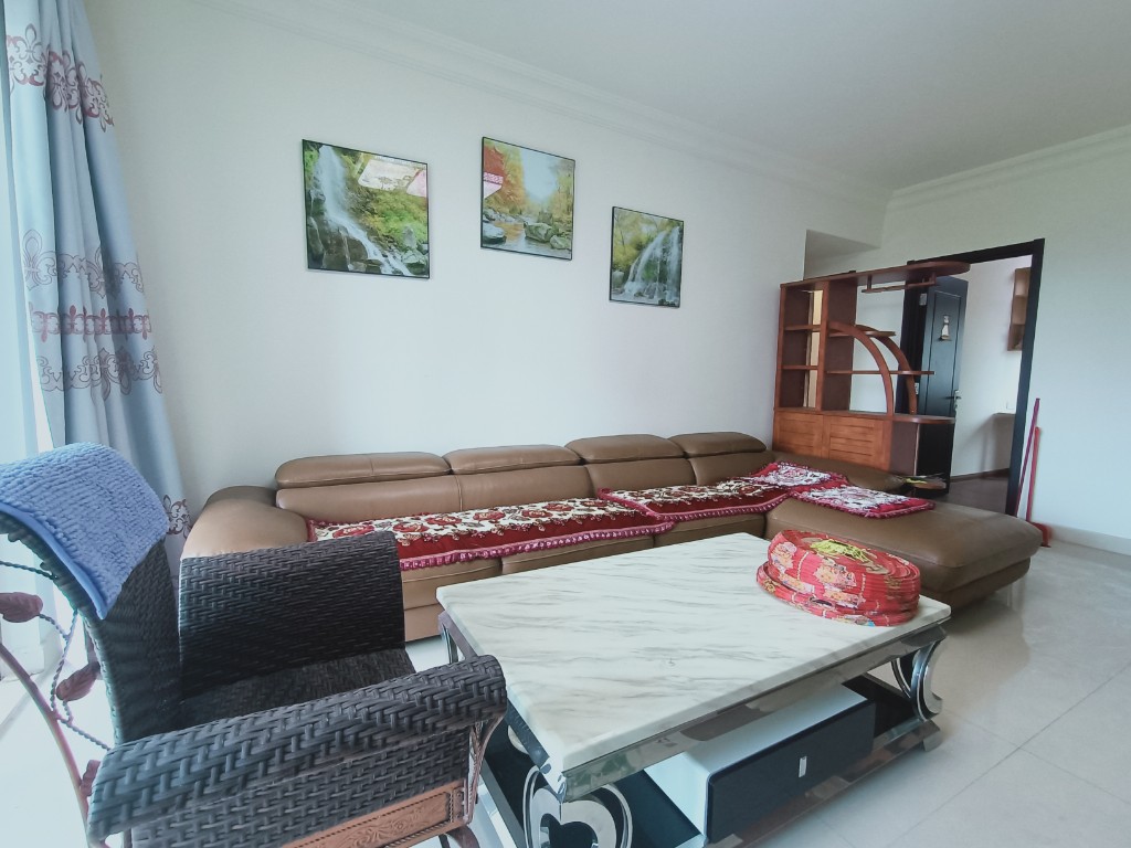 碧桂园 3室2厅2卫 2200.0元/月 碧桂园 3室2厅2卫 2200.0元/月室内图