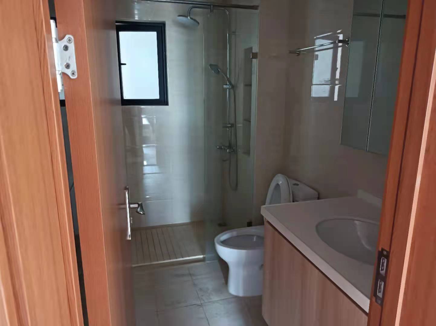 滨江和城 3室2厅2卫 2600.0元/月 滨江和城 3室2厅2卫 2600.0元/月小区图