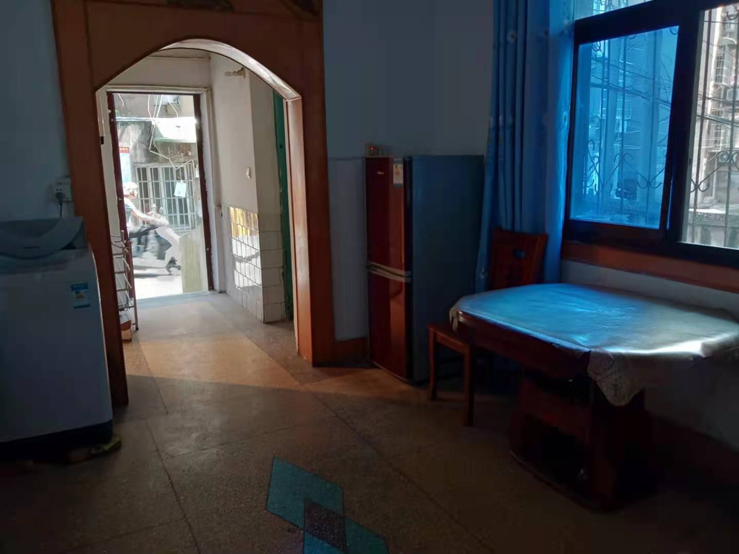 外贸小区  3室2厅1卫    1380.0元/月 外贸小区  3室2厅1卫    1380.0元/月室内图