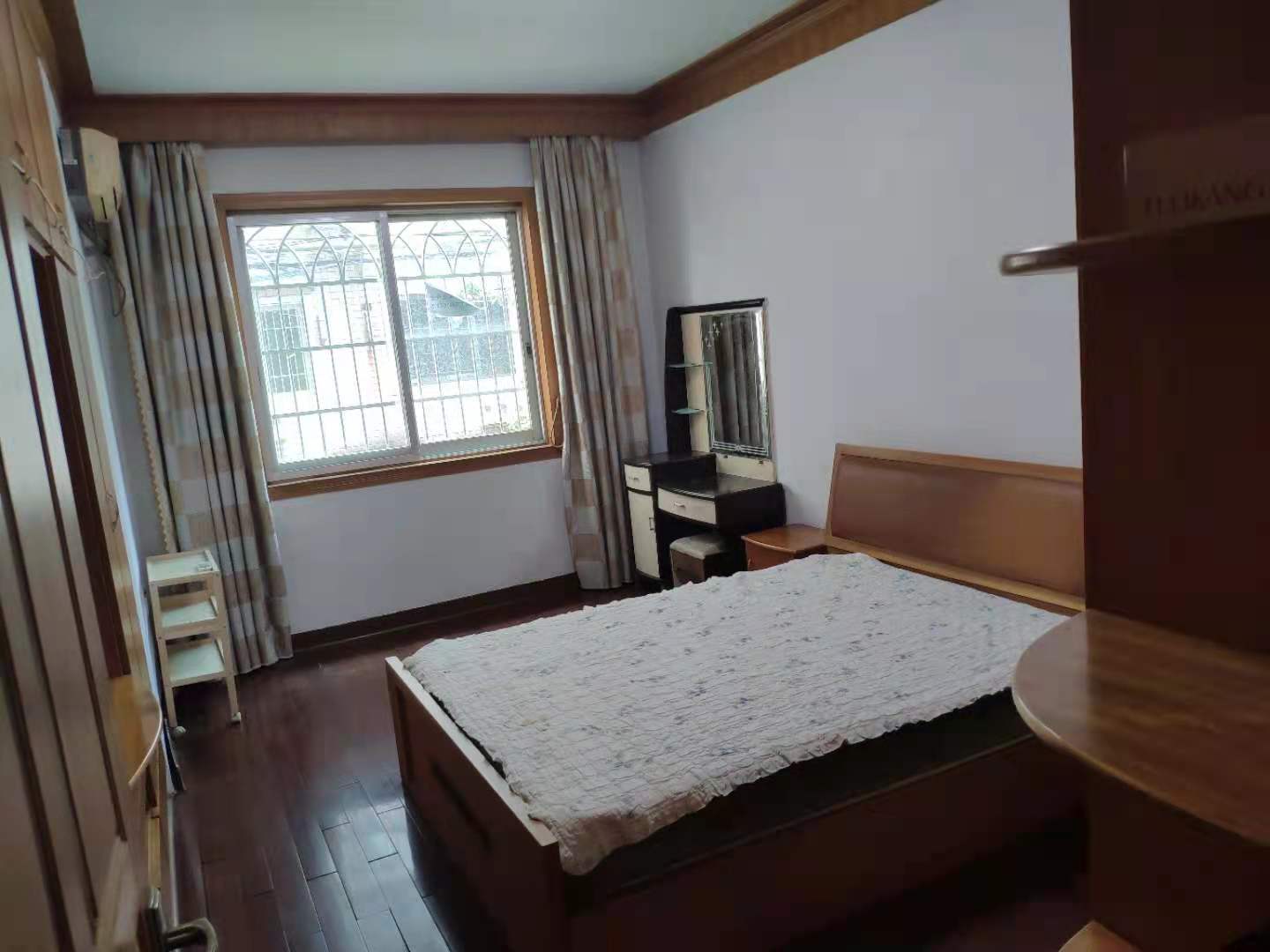 富安大厦  2室1厅1卫   1050.00元/月户型图