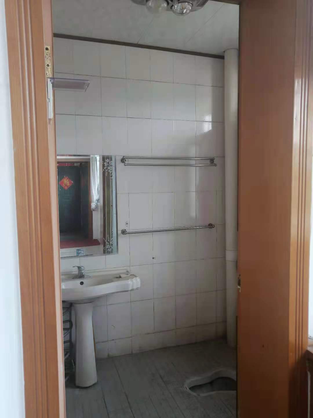 邮电新村 3室2厅2卫 1200.0元/月 邮电新村 3室2厅2卫 1200.0元/月室内图