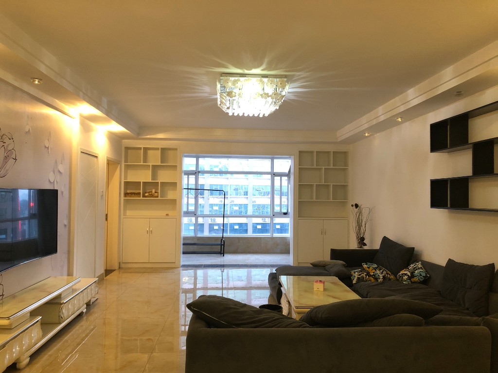 弘星大厦  3室2厅2卫    100.0万 弘星大厦  3室2厅2卫    100.0万客厅