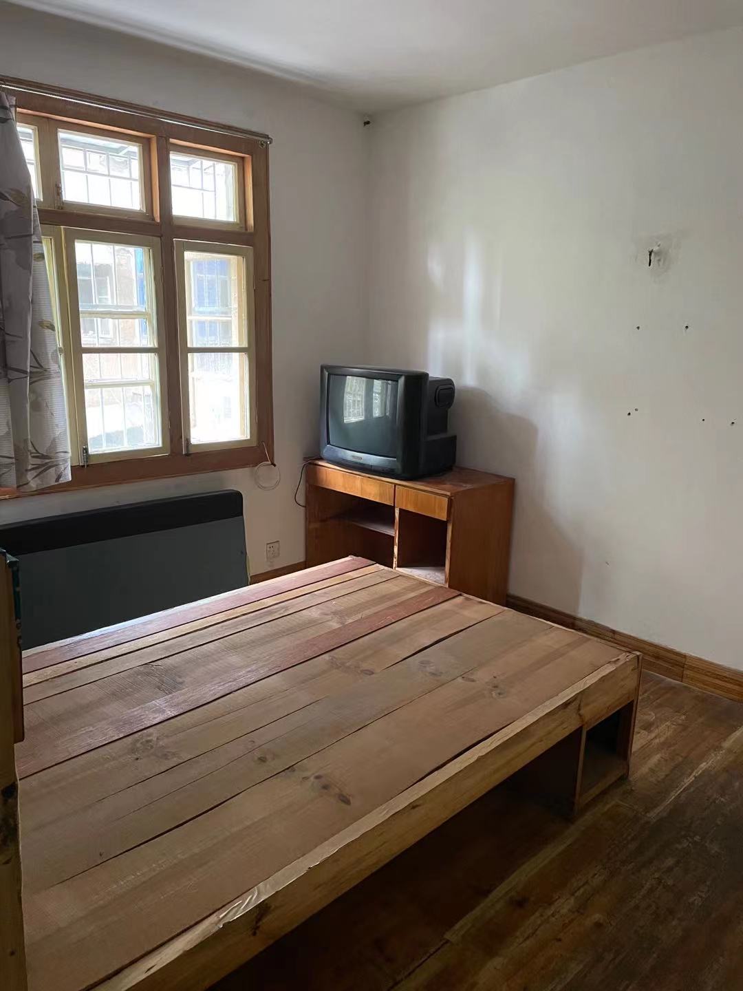 液压件厂宿舍 2室1厅1卫 800.0元/月 液压件厂宿舍 2室1厅1卫 800.0元/月室内图