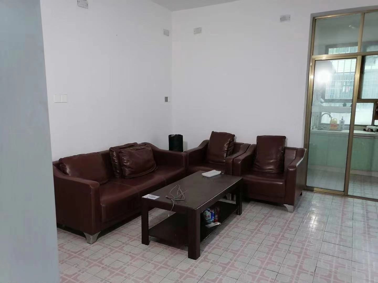 金谷市场 2室1厅1卫 42.8万 金谷市场 2室1厅1卫 42.8万客厅