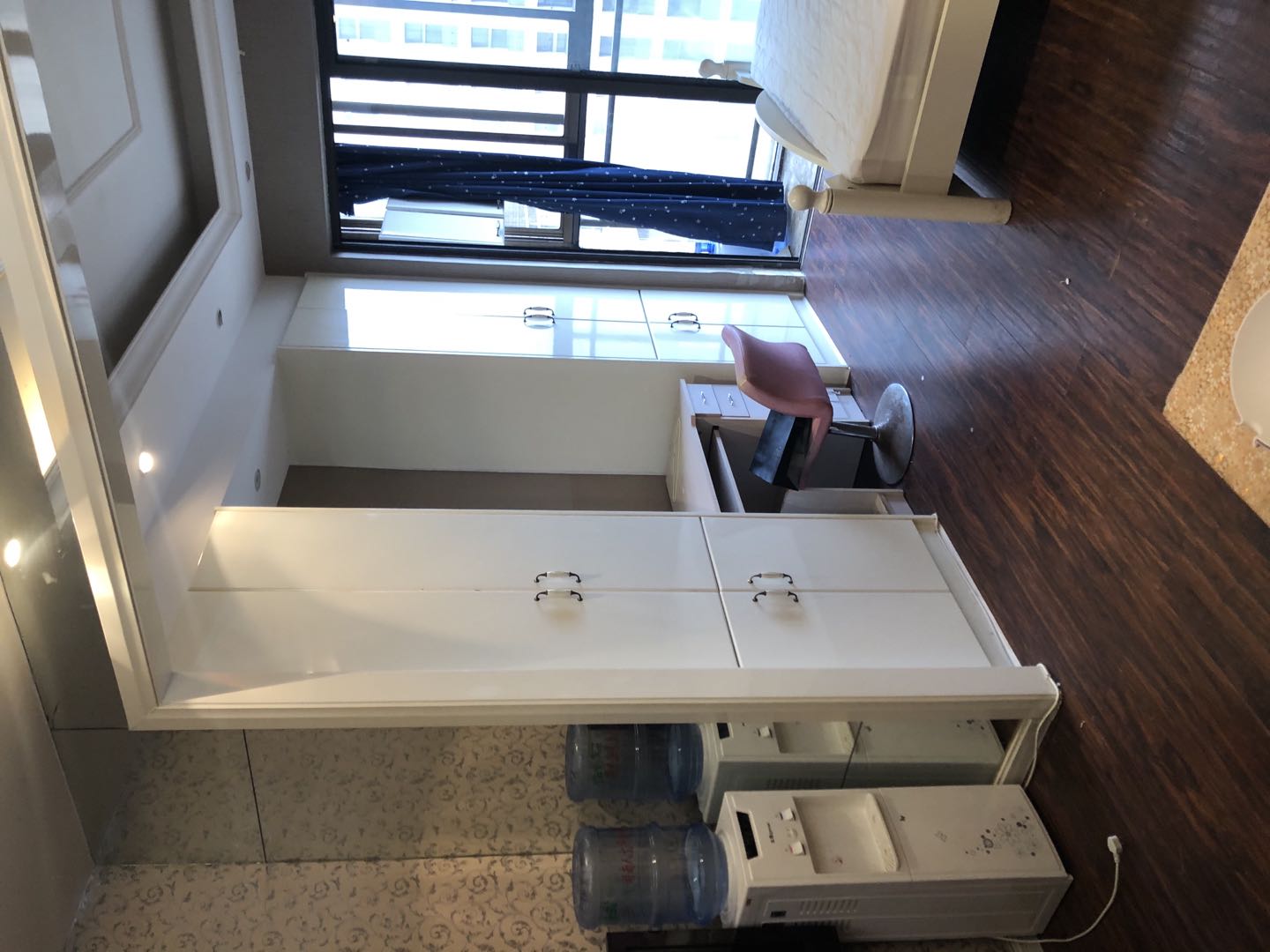 万豪城市花园  1室1厅1卫    37.8万 万豪城市花园  1室1厅1卫    37.8万卧室