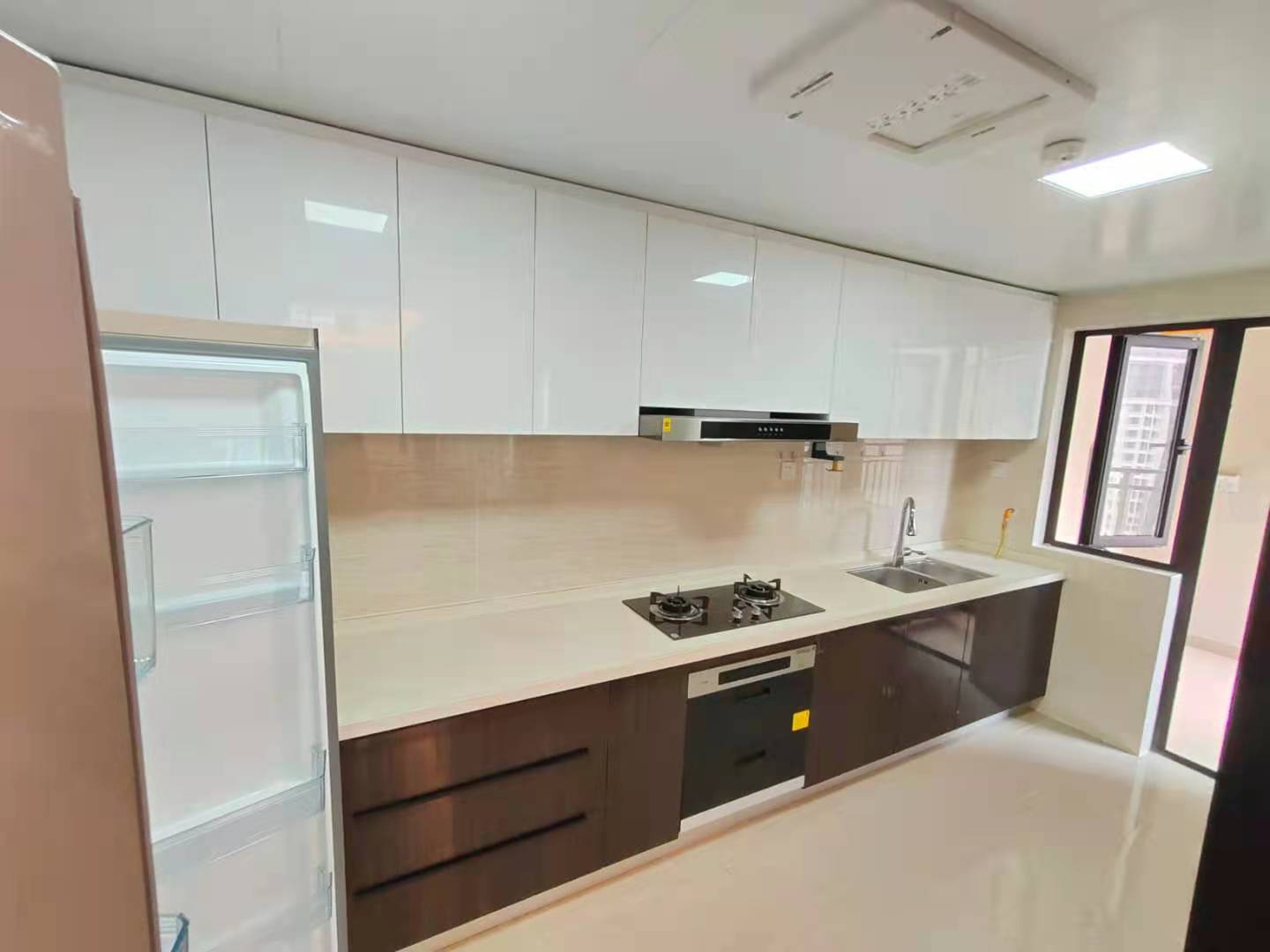 万科翡翠公园  4室1厅2卫    3000.0元/月 万科翡翠公园  4室1厅2卫    3000.0元/月室内图