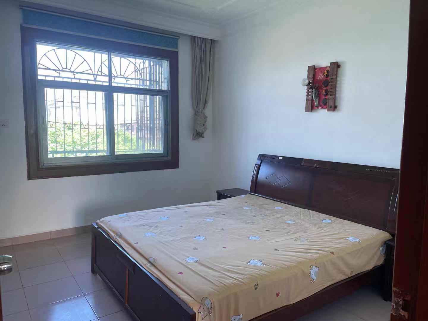 市商业局家属楼  4室2厅2卫    94.8万 市商业局家属楼  4室2厅2卫    94.8万卧室