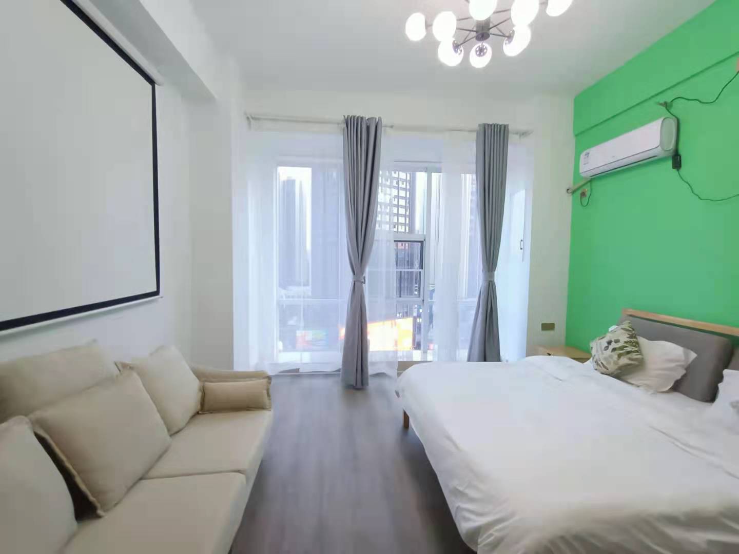 华南城市广场  1室1厅1卫    2000.0元/月 华南城市广场  1室1厅1卫    2000.0元/月室内图