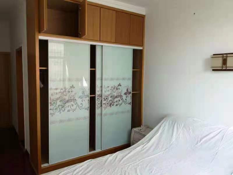 红星小区 3室2厅1卫 1500.0元/月 红星小区 3室2厅1卫 1500.0元/月室内图