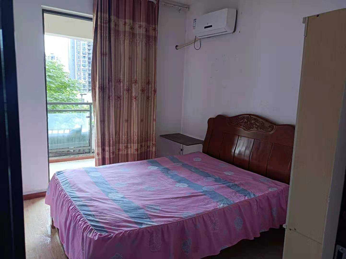 远大中央公园一期  3室2厅1卫    2300.0元/月 远大中央公园一期  3室2厅1卫    2300.0元/月室内图