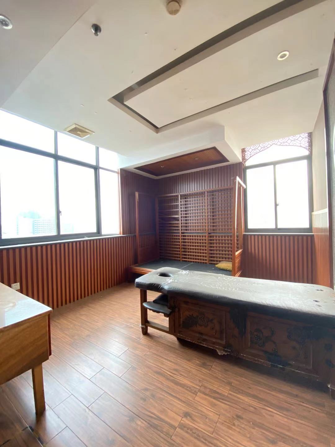 三重大厦（三重才园小区)  10室1厅1卫   17000.00元/月室内图
