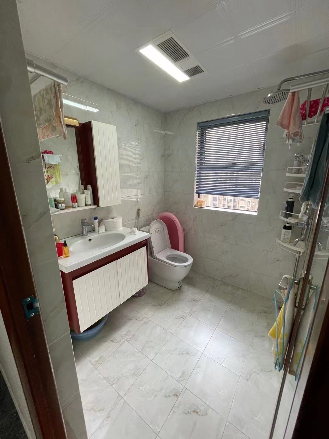 南湖半岛 3室1厅1卫 3000.0元/月 南湖半岛 3室1厅1卫 3000.0元/月室内图