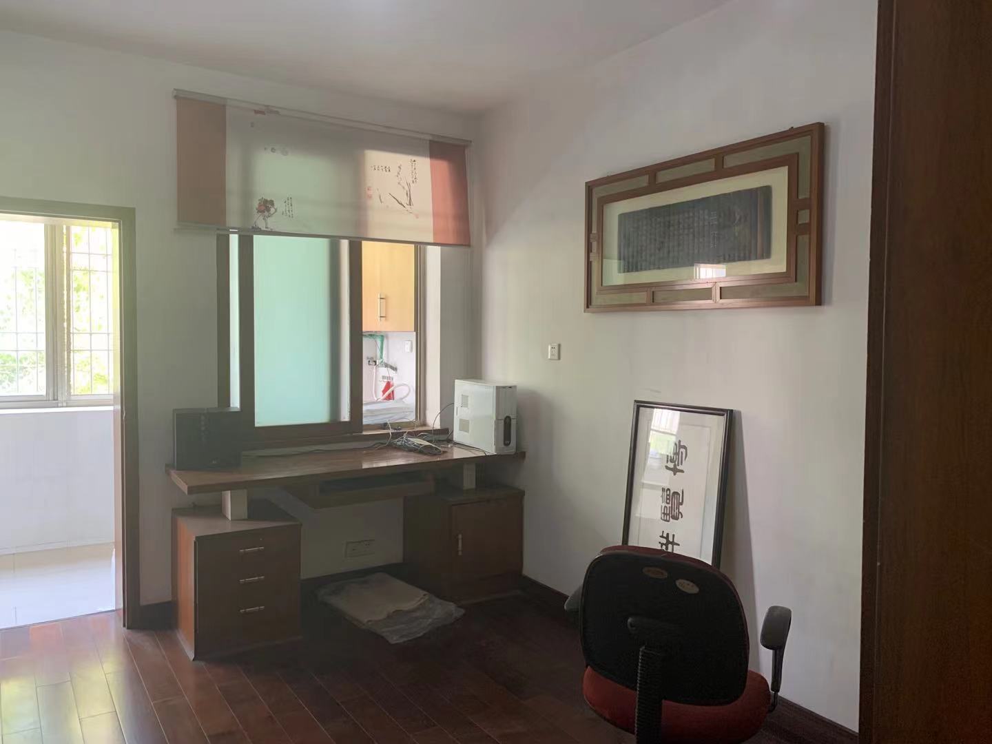 菊苑东区 4室2厅2卫 100.0万 菊苑东区 4室2厅2卫 100.0万卧室