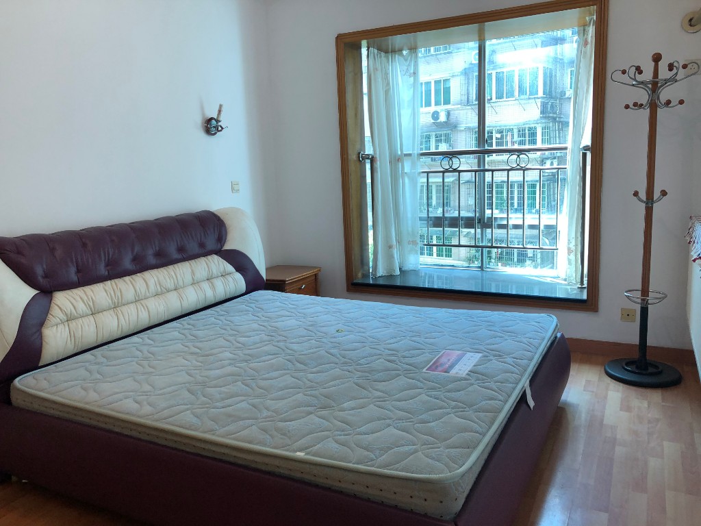 颐美园  3室2厅1卫    3200.0元/月室内图