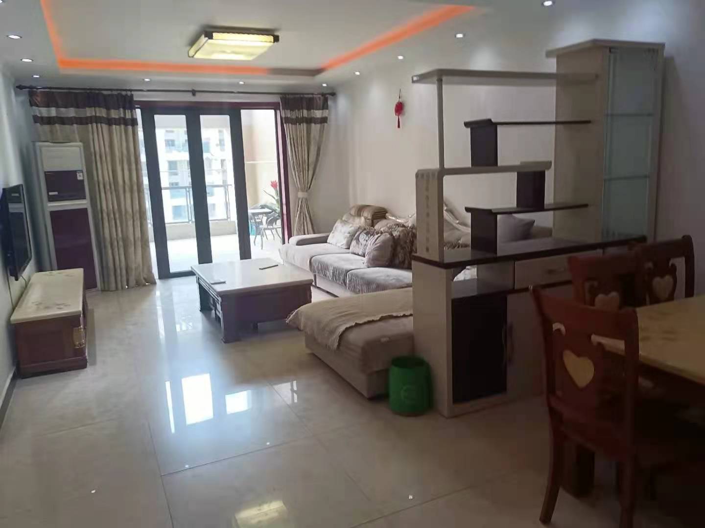 南湖国际6期  3室1厅2卫    3500.0元/月 南湖国际6期  3室1厅2卫    3500.0元/月室内图