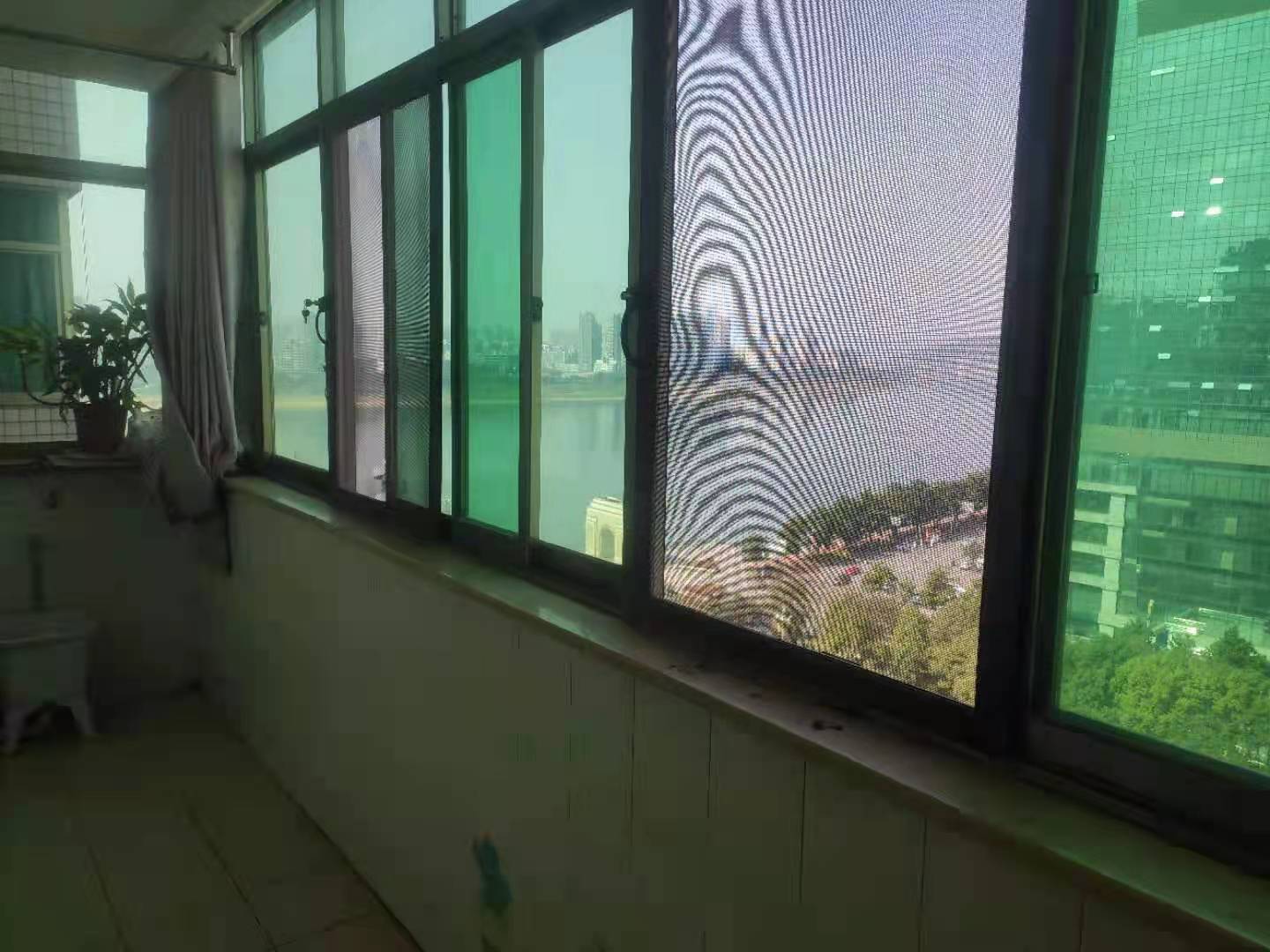 房地产大厦 3室2厅2卫 2500.0元/月 房地产大厦 3室2厅2卫 2500.0元/月室内图