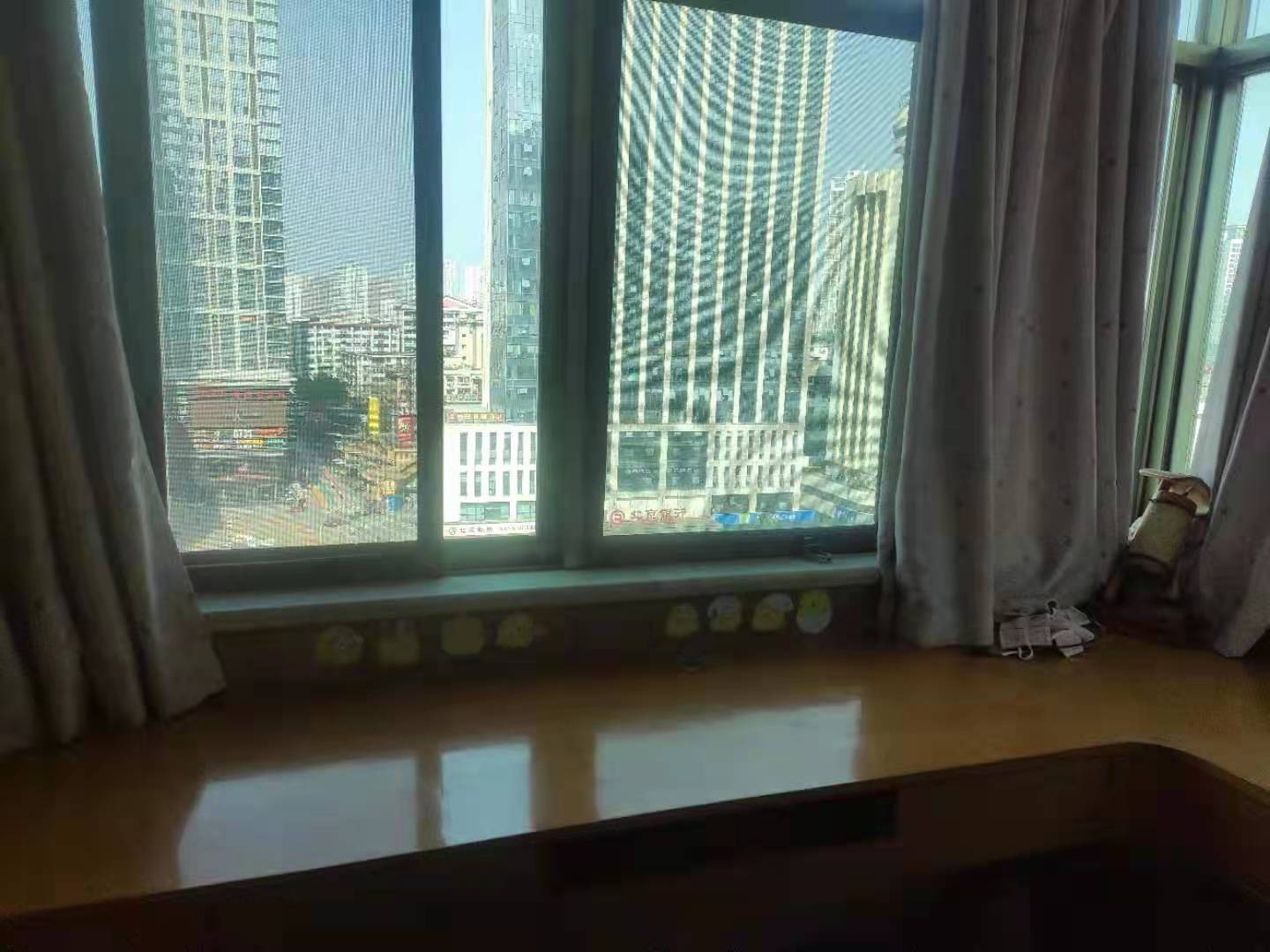 房地产大厦 3室2厅2卫 2500.0元/月 房地产大厦 3室2厅2卫 2500.0元/月室内图