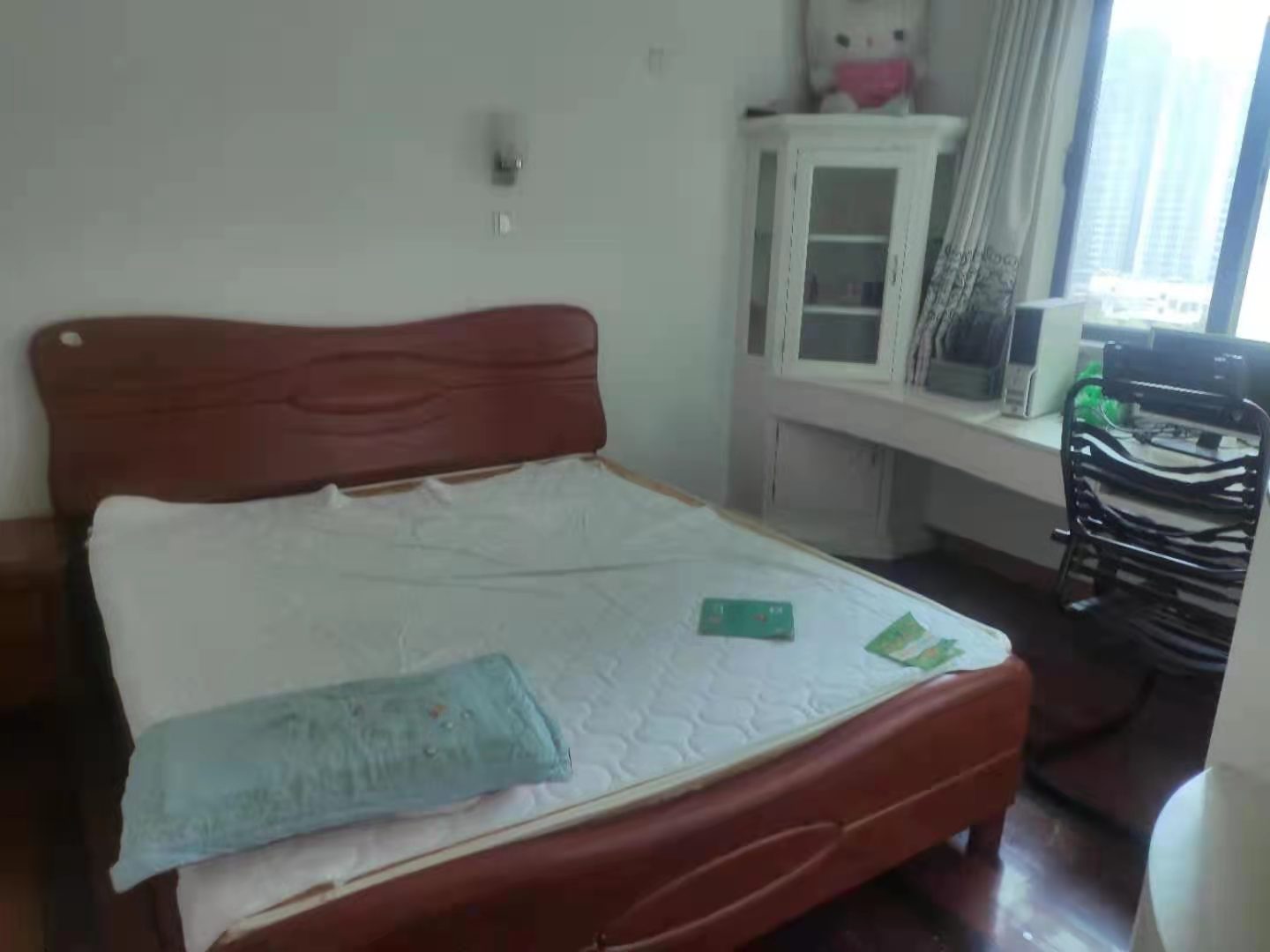 房地产大厦 3室2厅2卫 2500.0元/月 房地产大厦 3室2厅2卫 2500.0元/月室内图