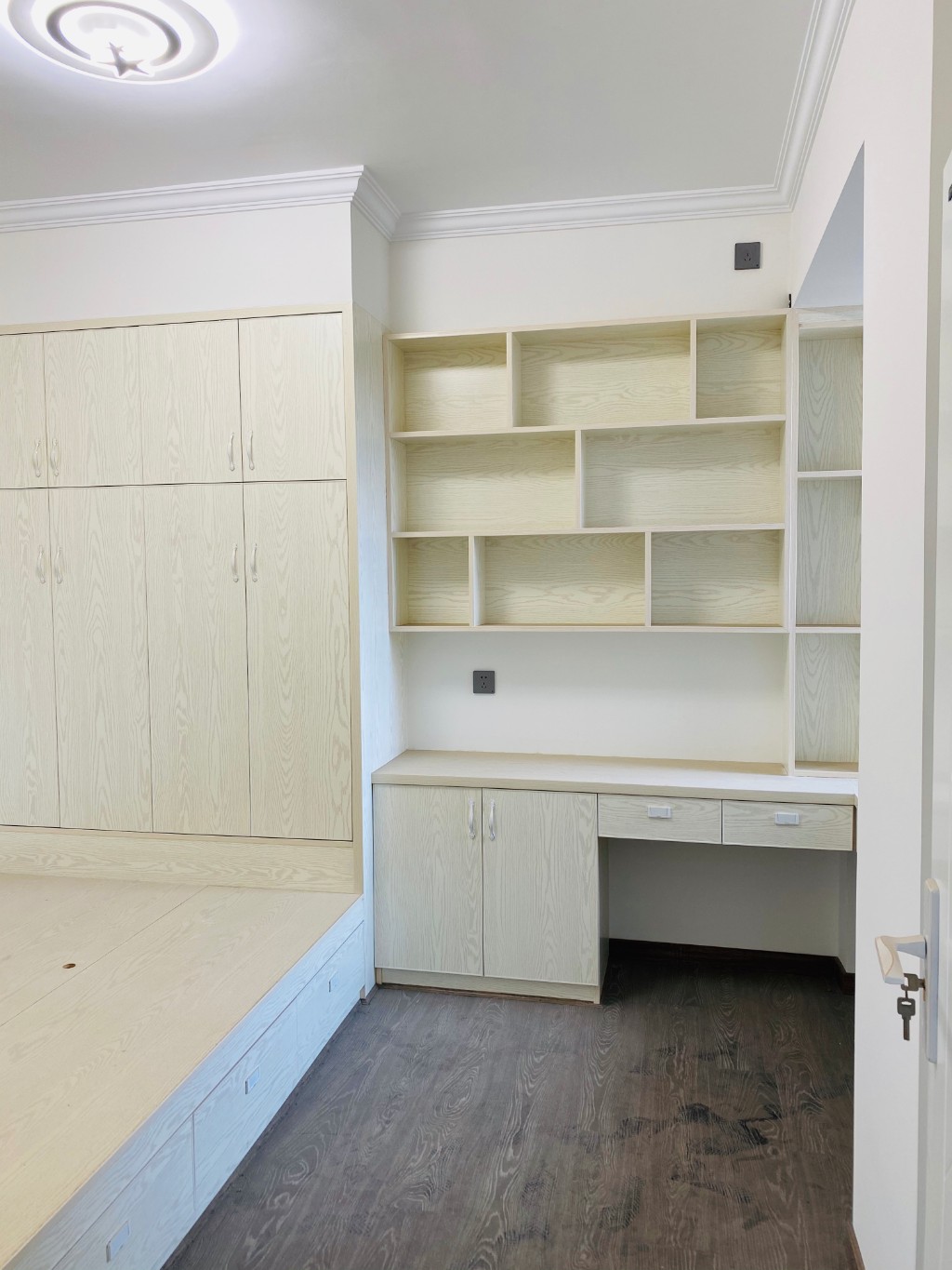 尚格名城万家理想  2室1厅1卫    73.8万 尚格名城万家理想  2室1厅1卫    73.8万客厅