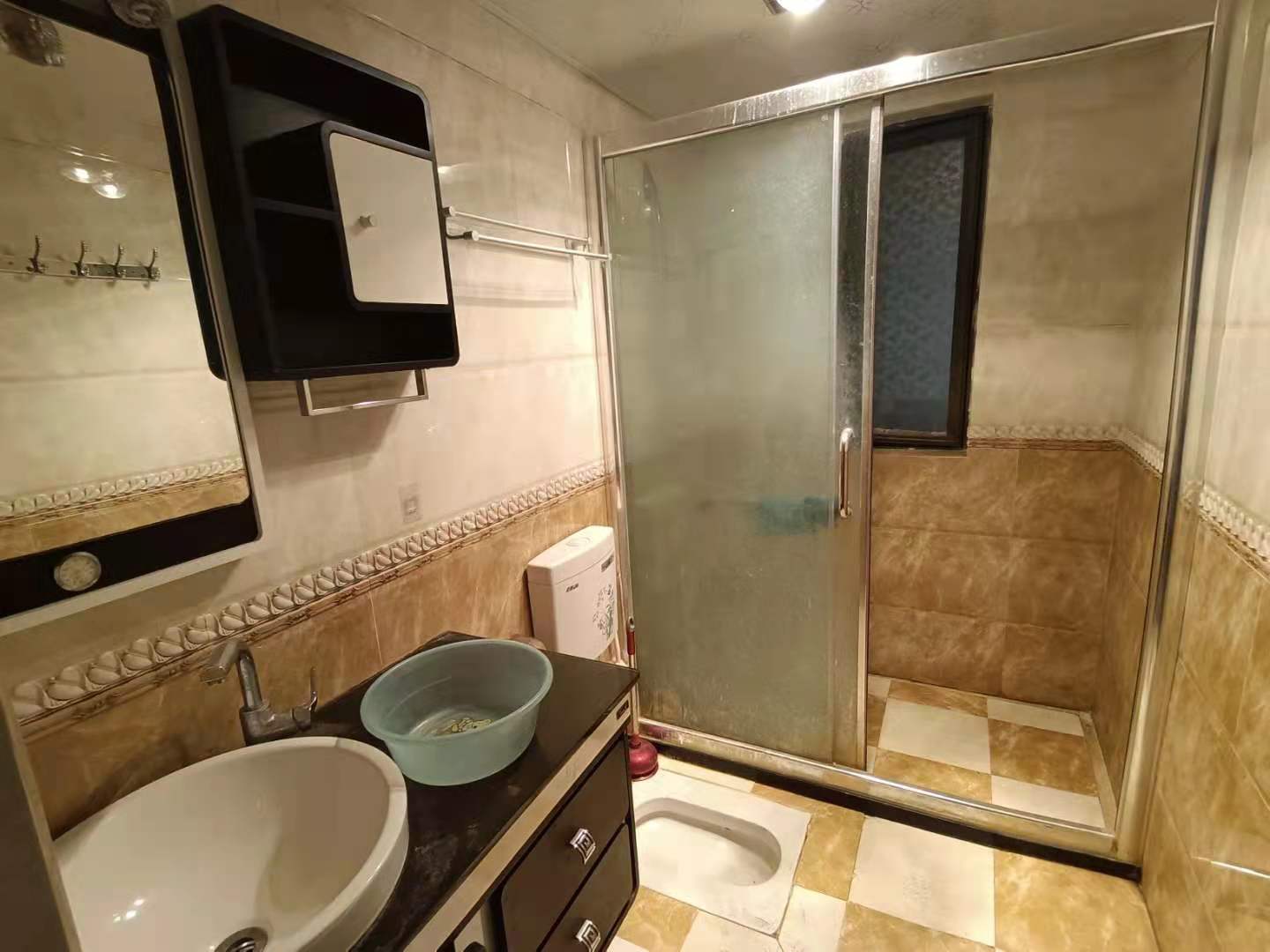 南湖国际6期  3室1厅2卫    3500.0元/月 南湖国际6期  3室1厅2卫    3500.0元/月室内图