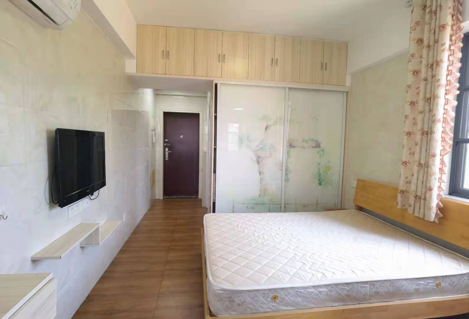 中建御山和苑 1室1厅1卫 32.8万 中建御山和苑 1室1厅1卫 32.8万客厅