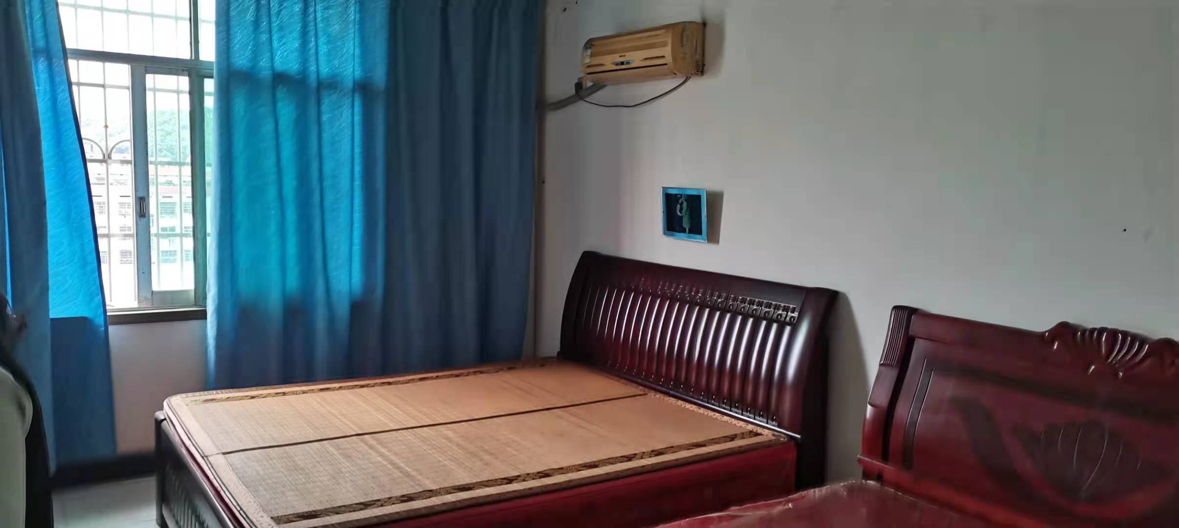 万城国际灯饰城  1室1厅1卫    19.8万卧室