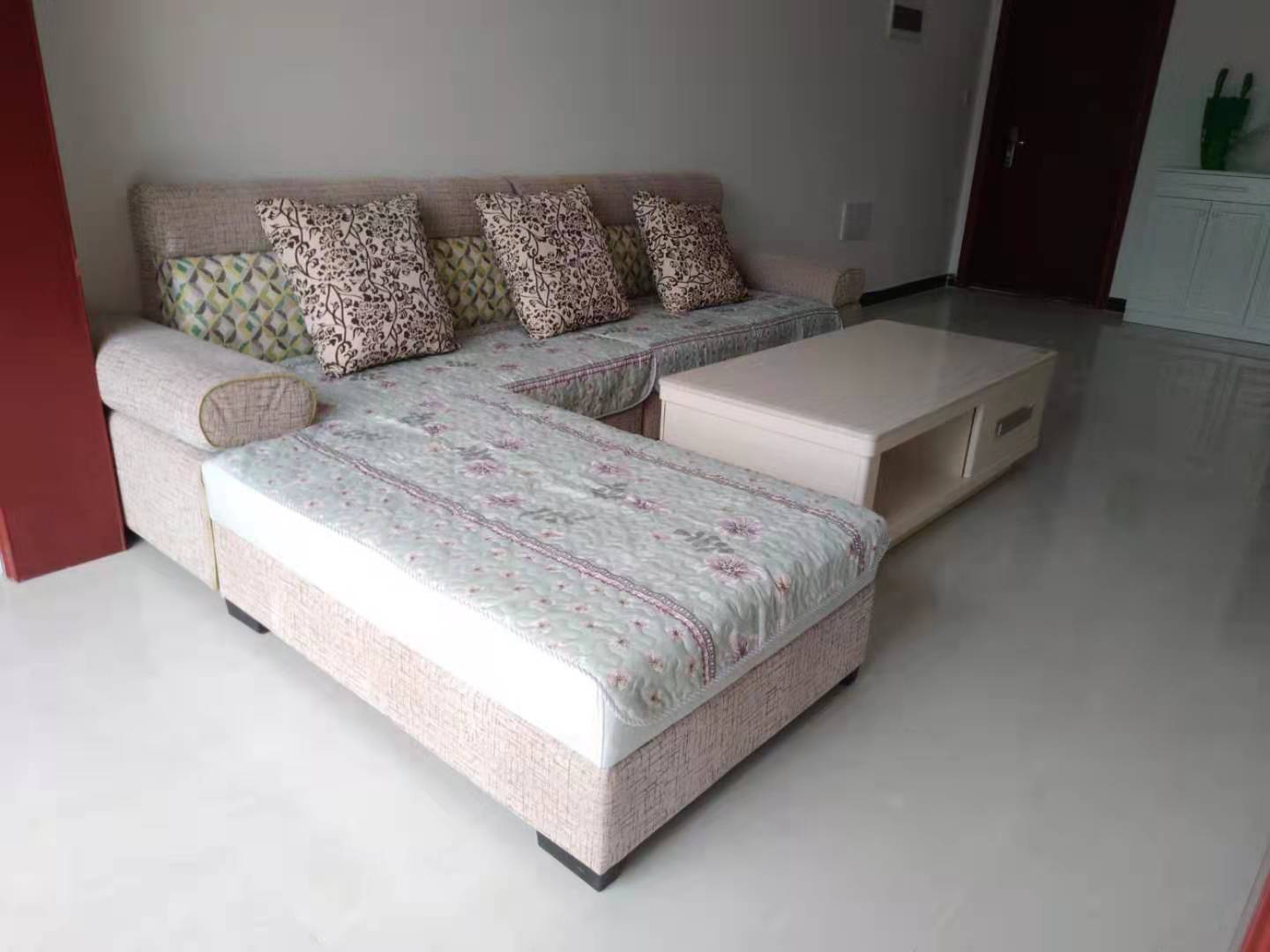 南湖尚景  2室2厅1卫    1800.0元/月 南湖尚景  2室2厅1卫    1800.0元/月小区图