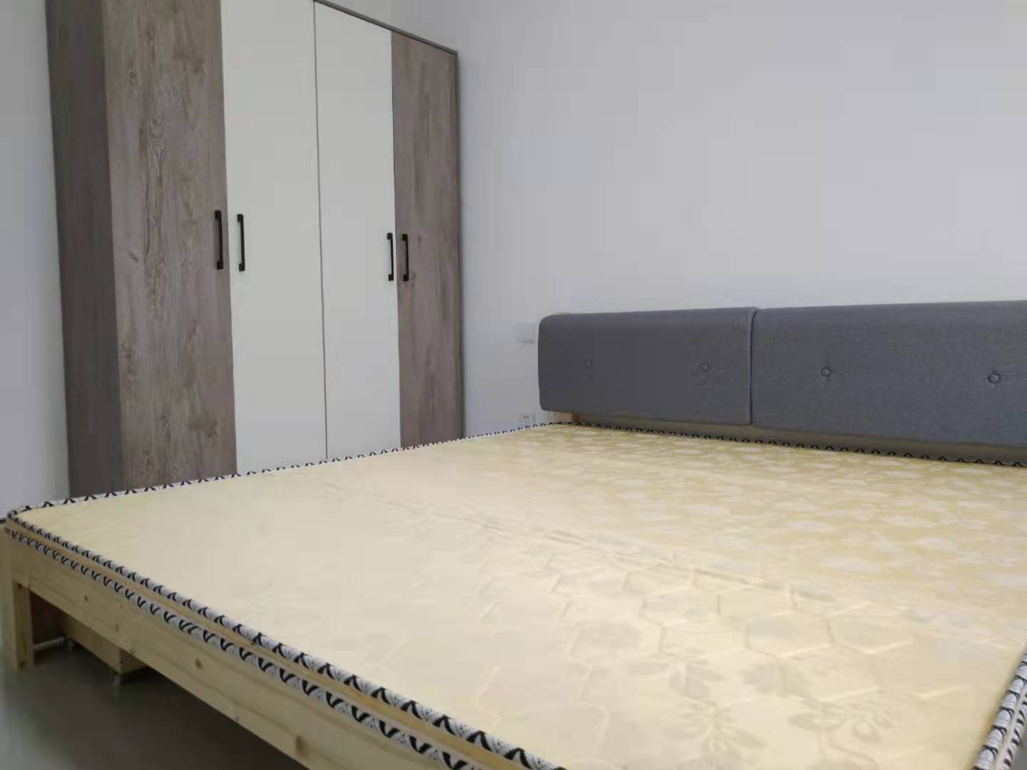 南湖尚景  2室2厅1卫    1800.0元/月 南湖尚景  2室2厅1卫    1800.0元/月小区图