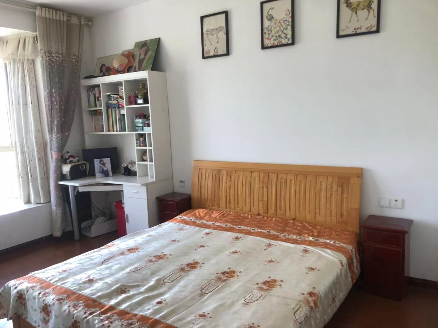 滨江水岸  3室2厅1卫    52.0万 滨江水岸  3室2厅1卫    52.0万卧室