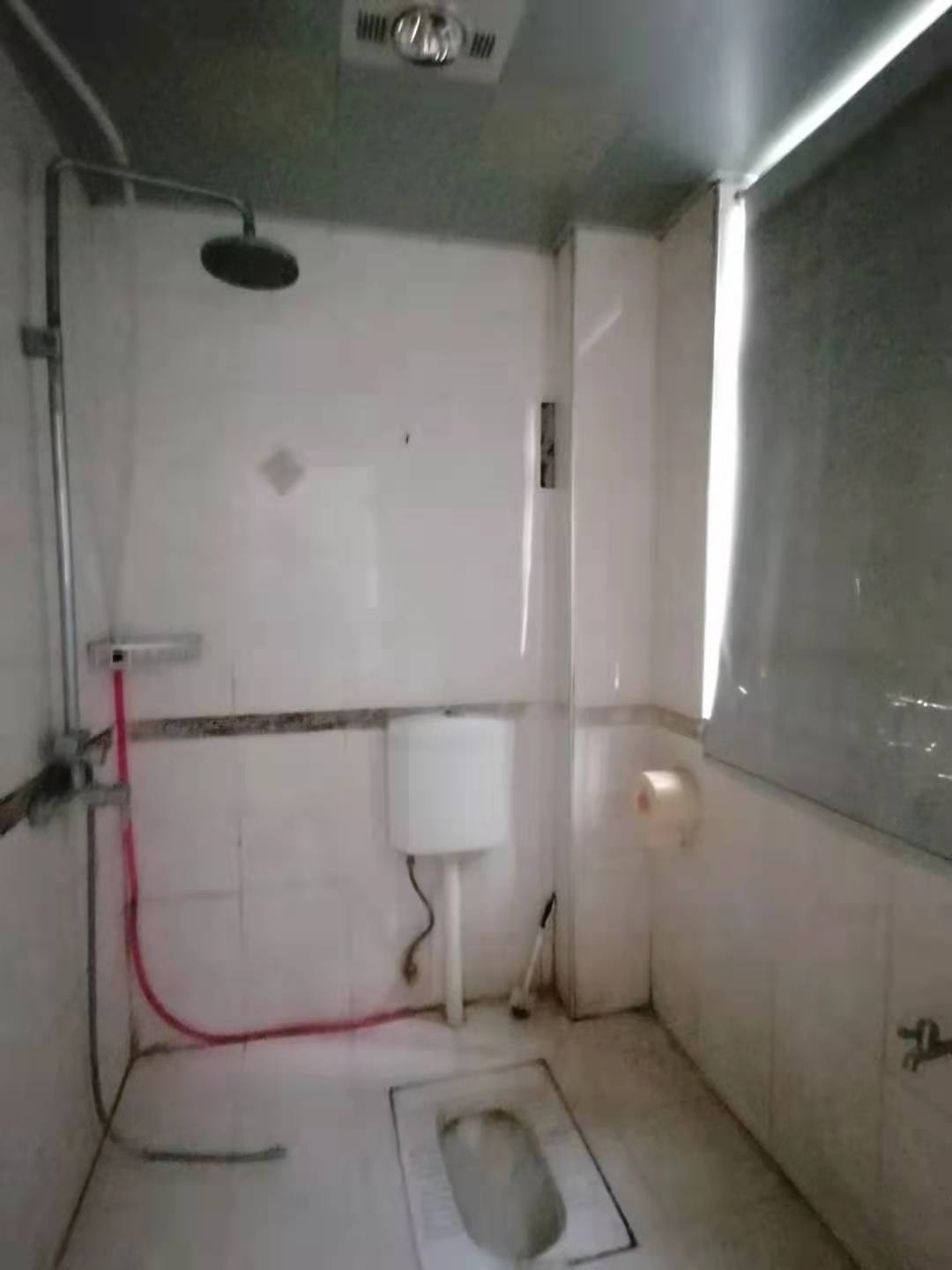 明兴花苑 4室2厅2卫 2400.0元/月 明兴花苑 4室2厅2卫 2400.0元/月室内图