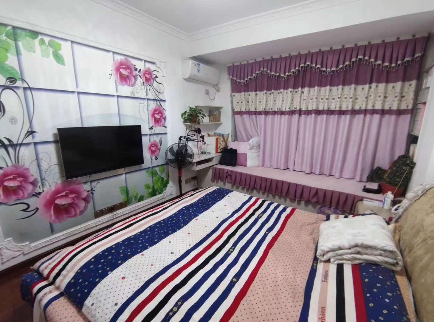 旺城天悦领秀香江  3室2厅2卫    99.8万 旺城天悦领秀香江  3室2厅2卫    99.8万客厅