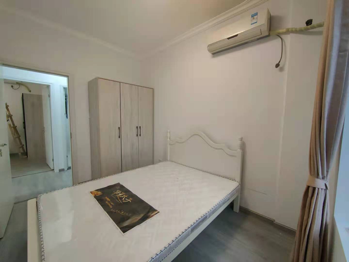 双流格林城 3室2厅2卫 2400.0元/月 双流格林城 3室2厅2卫 2400.0元/月室内图