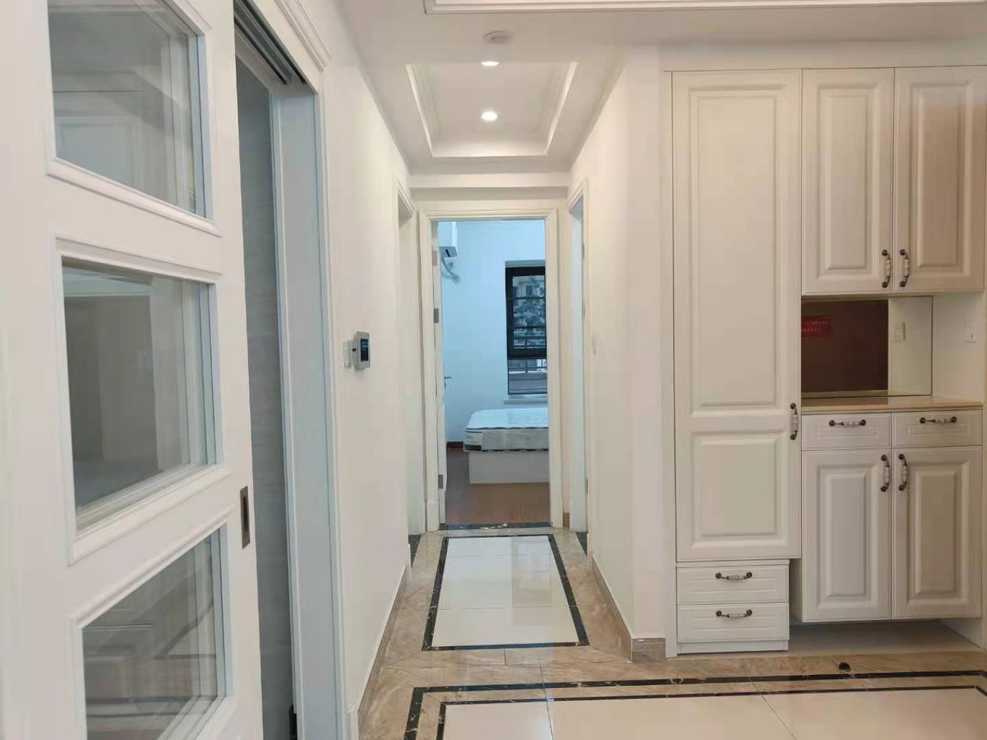 中海锦江城花涧一期  3室2厅2卫    2700.0元/月 中海锦江城花涧一期  3室2厅2卫    2700.0元/月