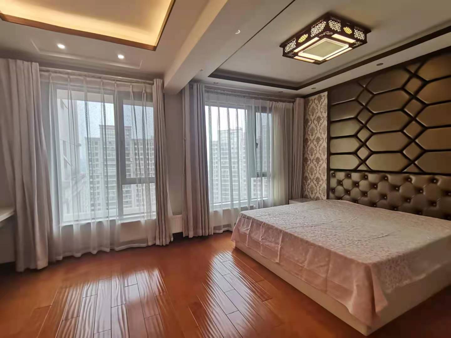 佳兆业君汇上品  3室2厅1卫   5000.00元/月室内图