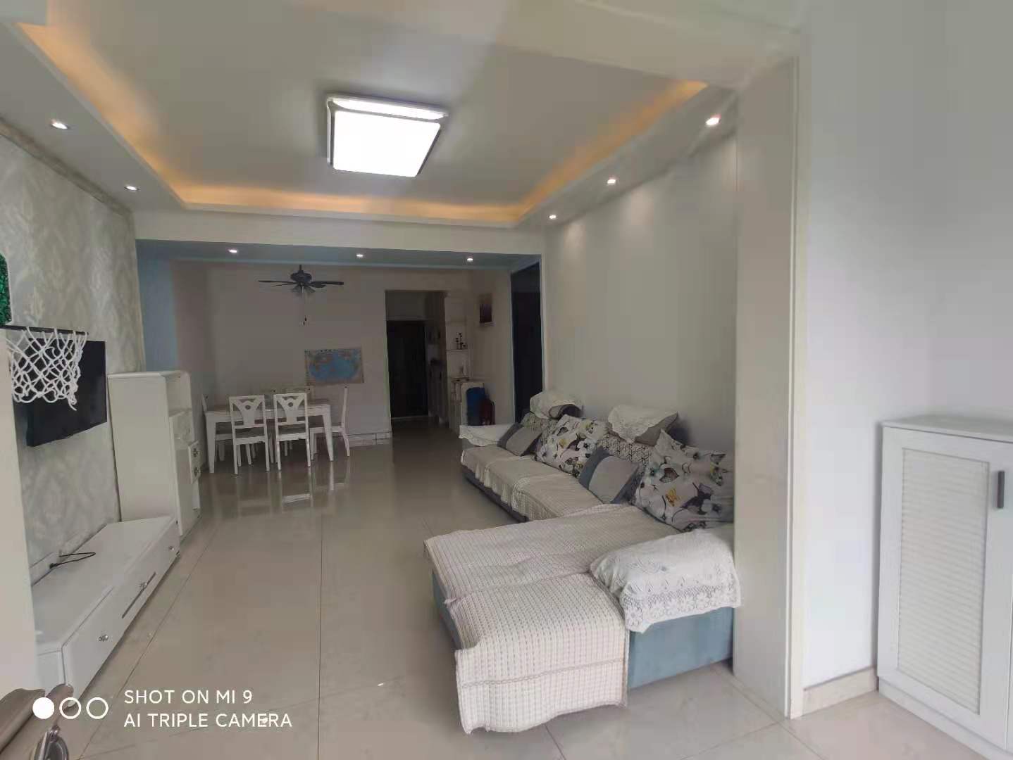 远大中央公园一期  3室2厅1卫    2500.0元/月 远大中央公园一期  3室2厅1卫    2500.0元/月室内图