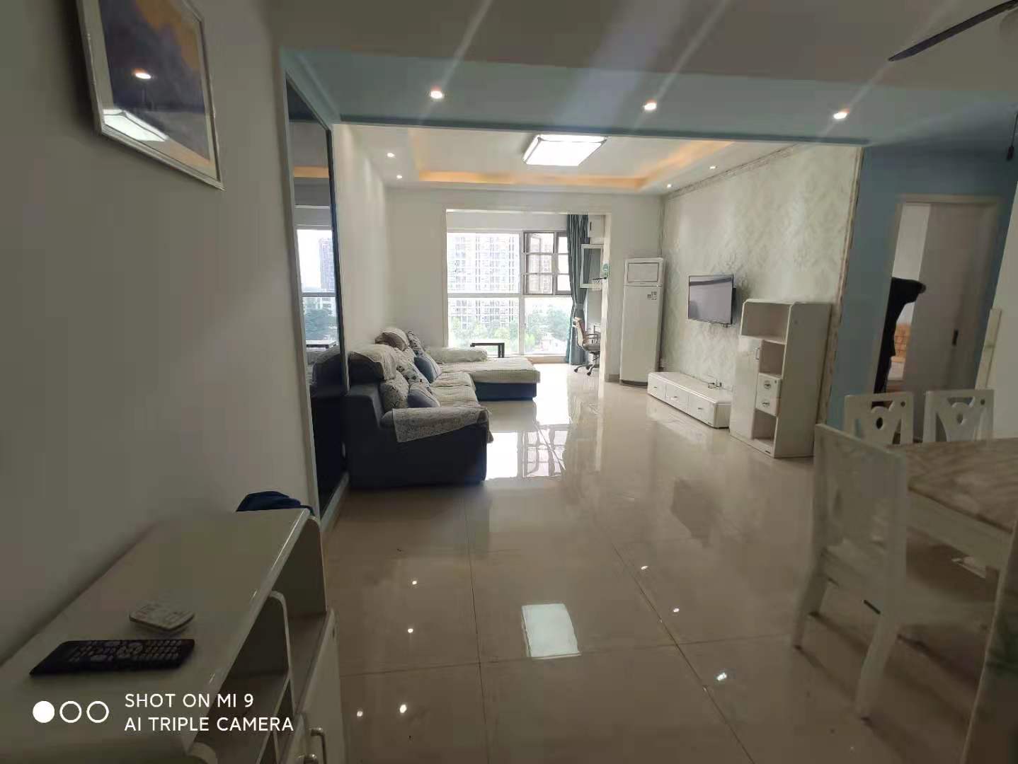 远大中央公园一期  3室2厅1卫    2500.0元/月 远大中央公园一期  3室2厅1卫    2500.0元/月室内图