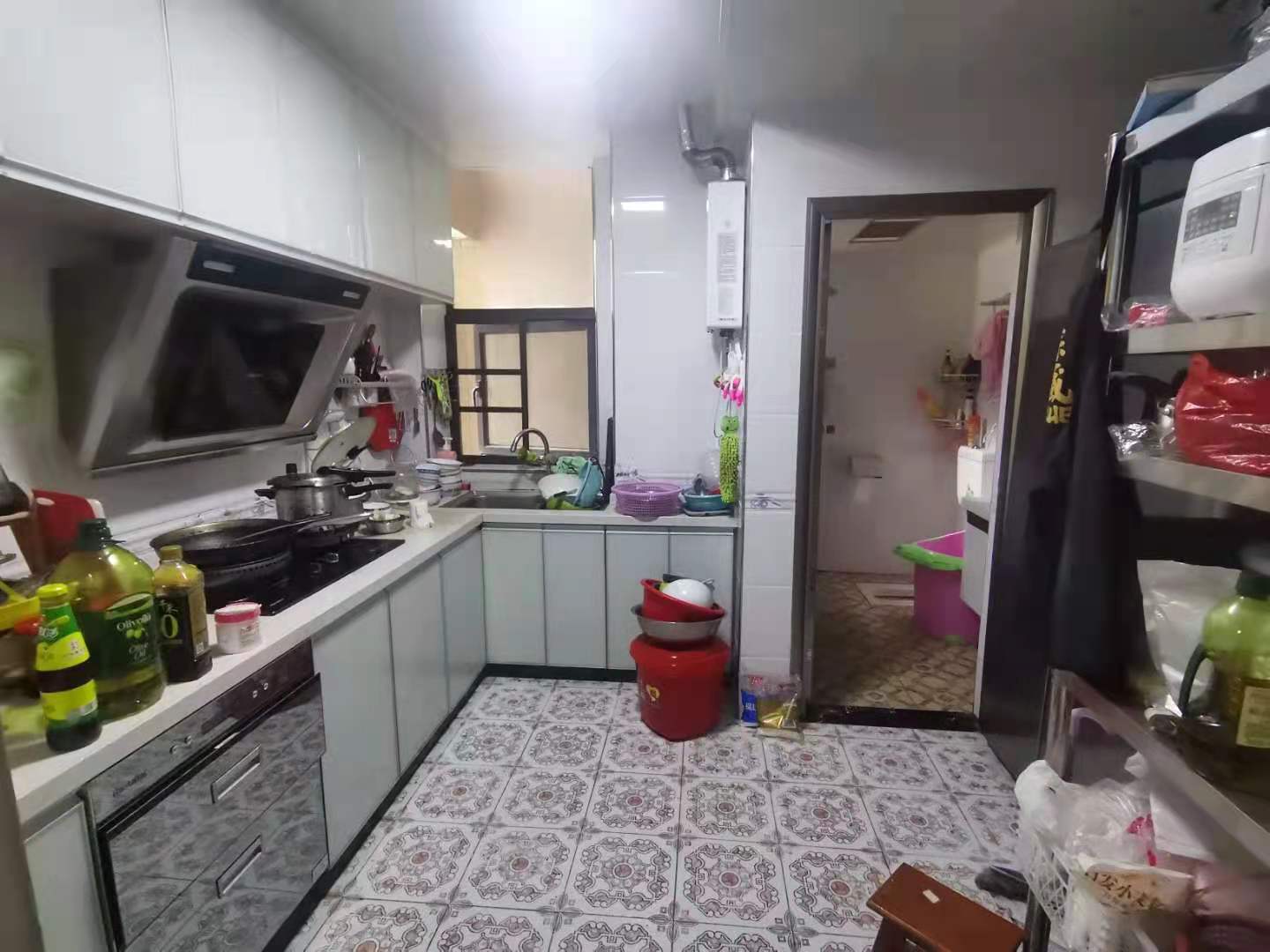 天地人和 3室2厅2卫 85.0万 天地人和 3室2厅2卫 85.0万厨房