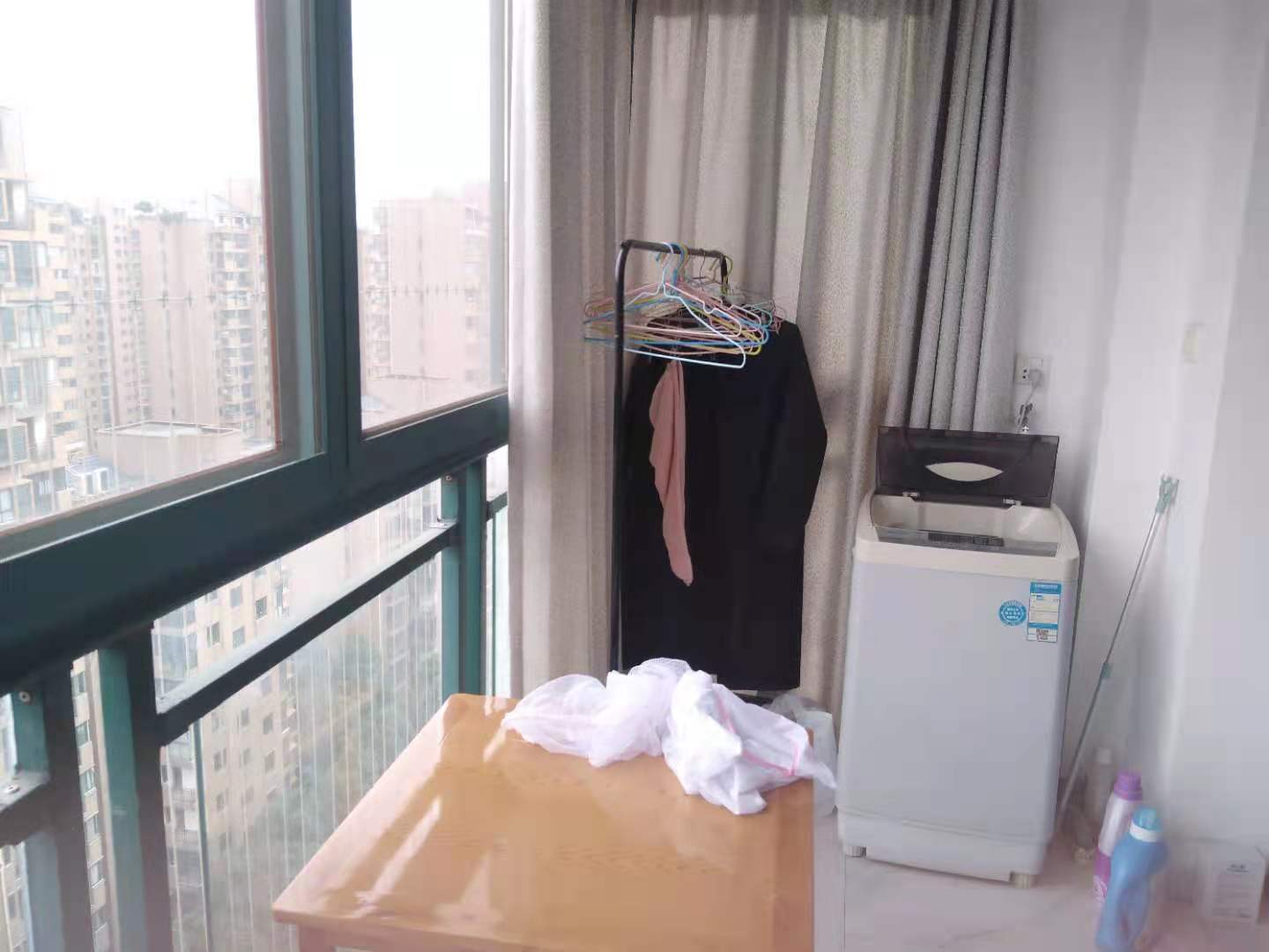 雅士林湘苑一期  2室2厅1卫   1800.00元/月室内图