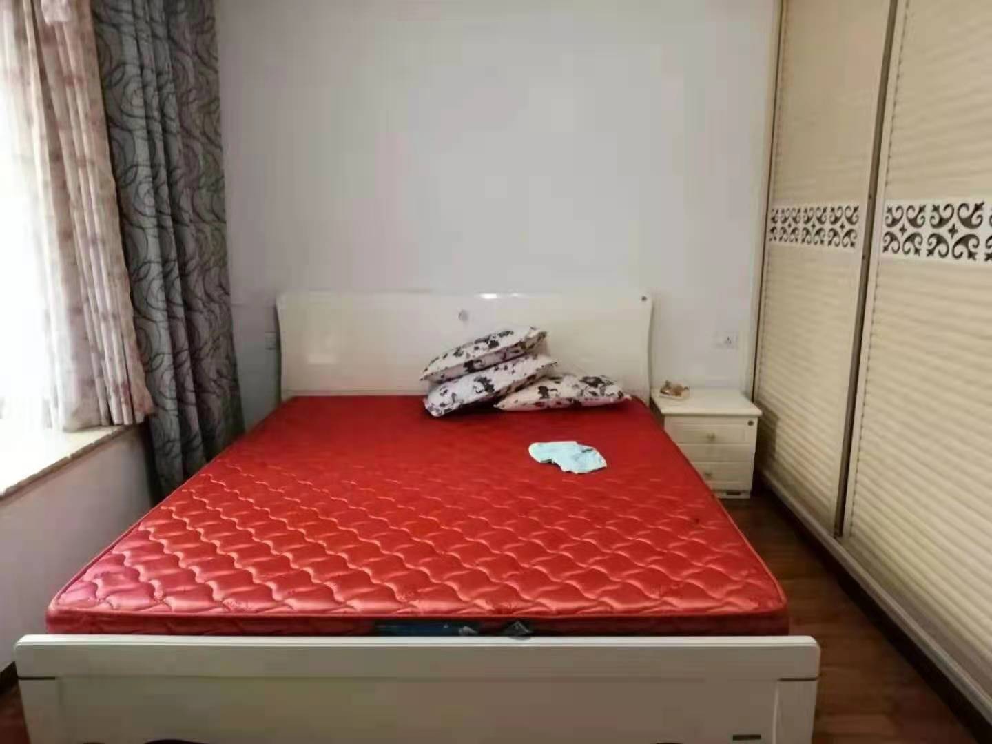 上寨新苑  3室2厅1卫   2500.00元/月室内图