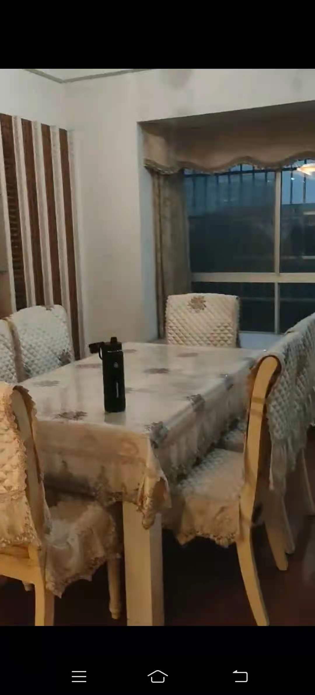 金谷家园  4室2厅2卫    108.0万客厅