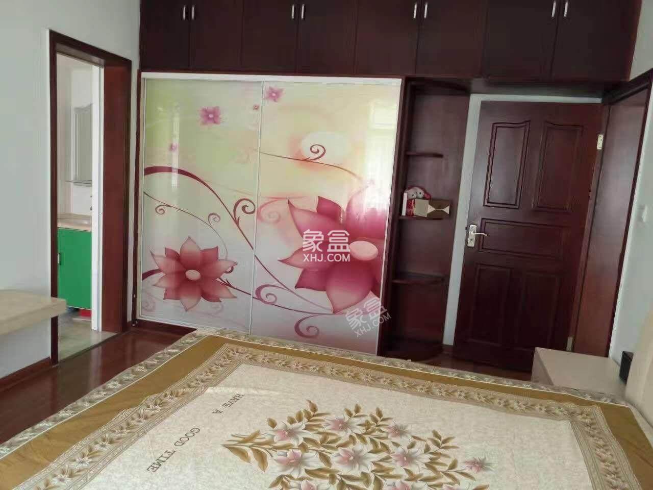 联合新村 4室1厅2卫 1800.0元/月 联合新村 4室1厅2卫 1800.0元/月室内图