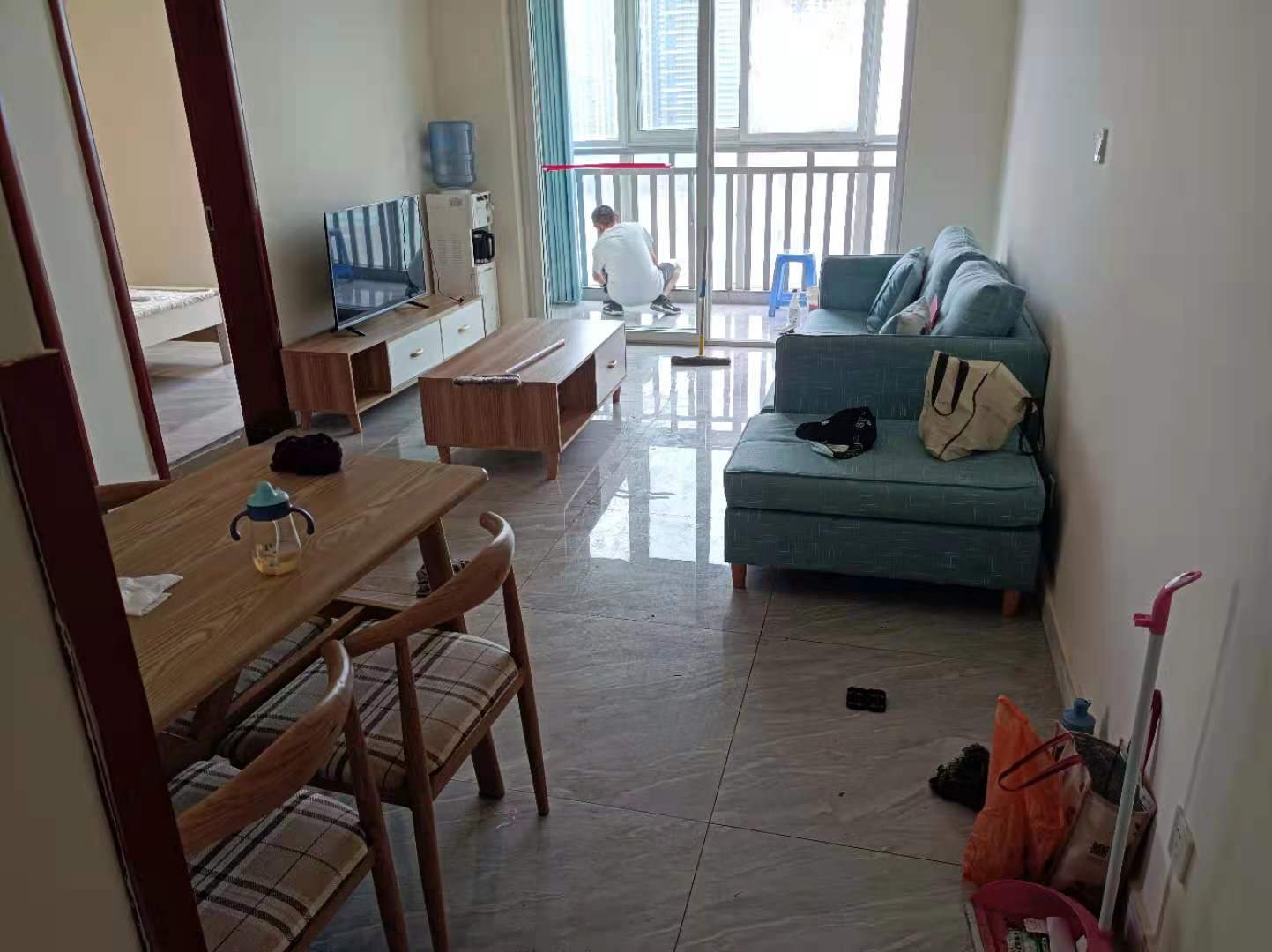 二江花园  2室1厅1卫    1600.0元/月 二江花园  2室1厅1卫    1600.0元/月