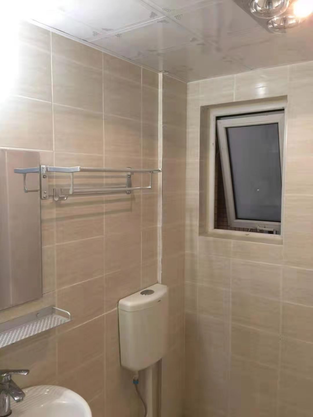 南湖尚景  2室1厅1卫    1800.0元/月 南湖尚景  2室1厅1卫    1800.0元/月室内图