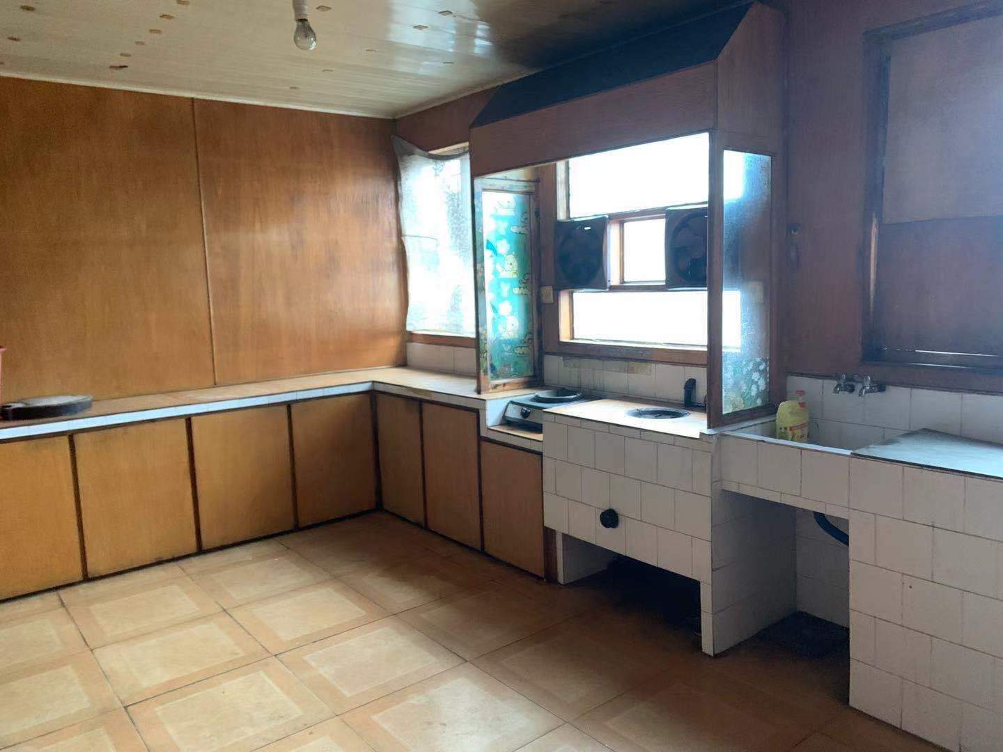 太平小区 2室1厅1卫 1000.0元/月 太平小区 2室1厅1卫 1000.0元/月室内图